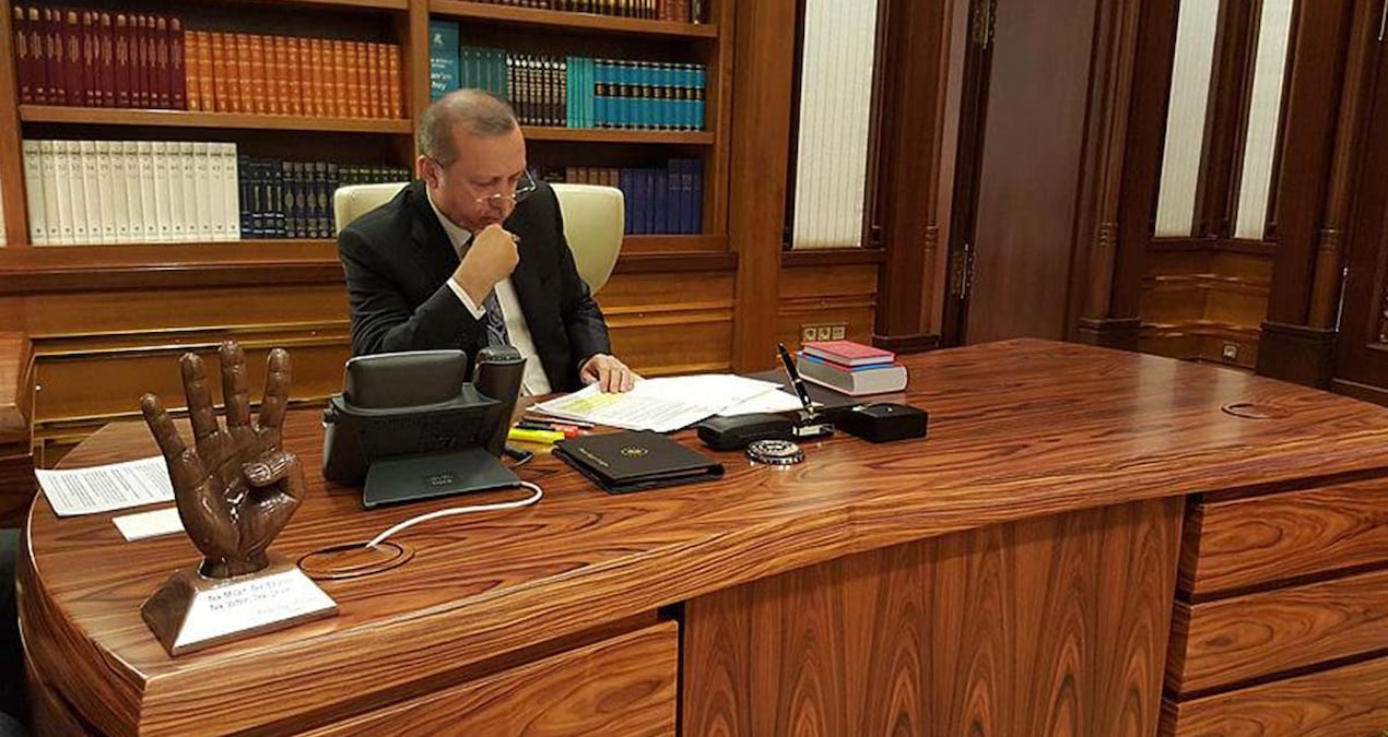 Saray'da şok etkisi yaratan anket! Erdoğan'ın masasına konuldu