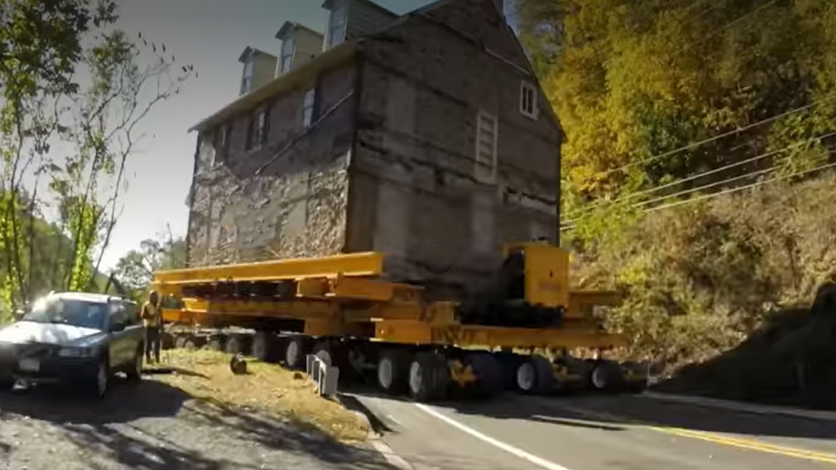 387 tonluk koskoca evi yürüttüler: Hatlar kesildi yol trafiğe kapatıldı