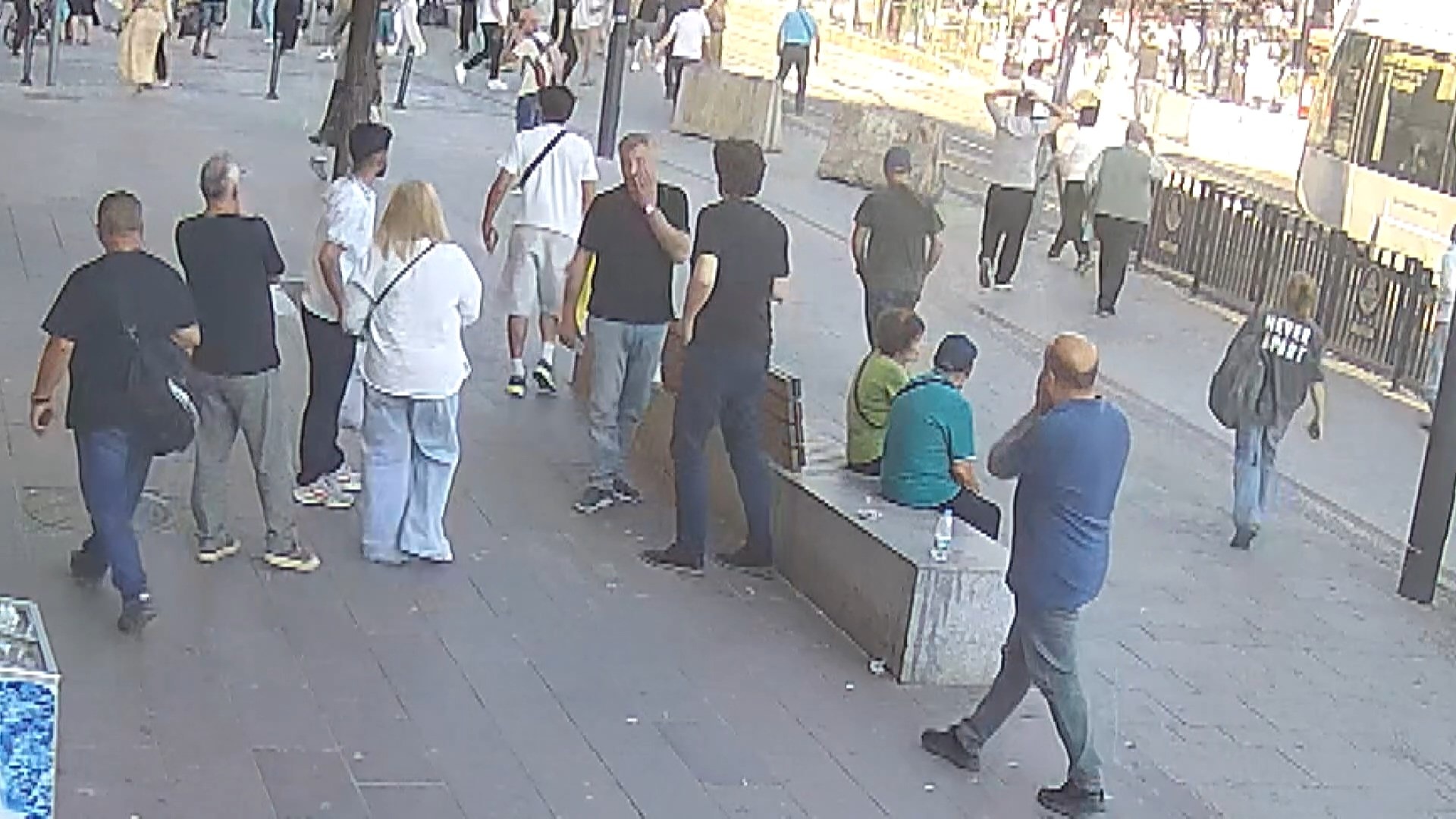 Raylarda facia; tramvayın altında kalan çocuğun ha