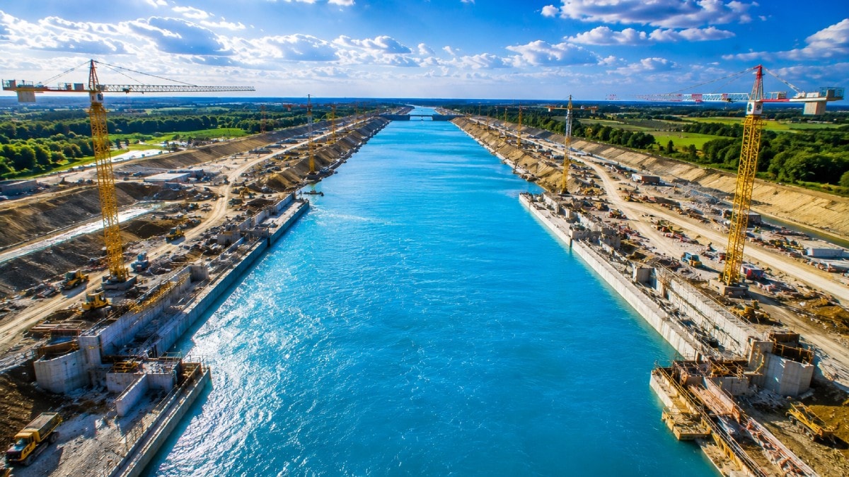 107 kilometre uzunluğunda, 7,3 milyar euro maliyetinde olacak