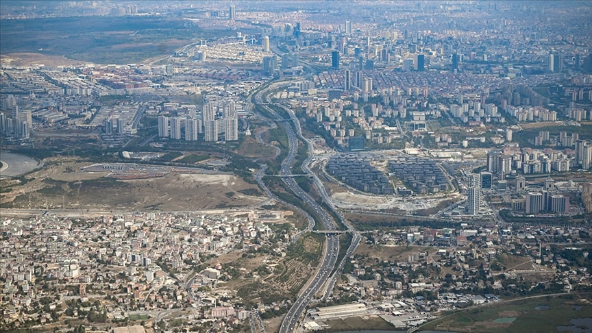 Üç devden milyarlık satış