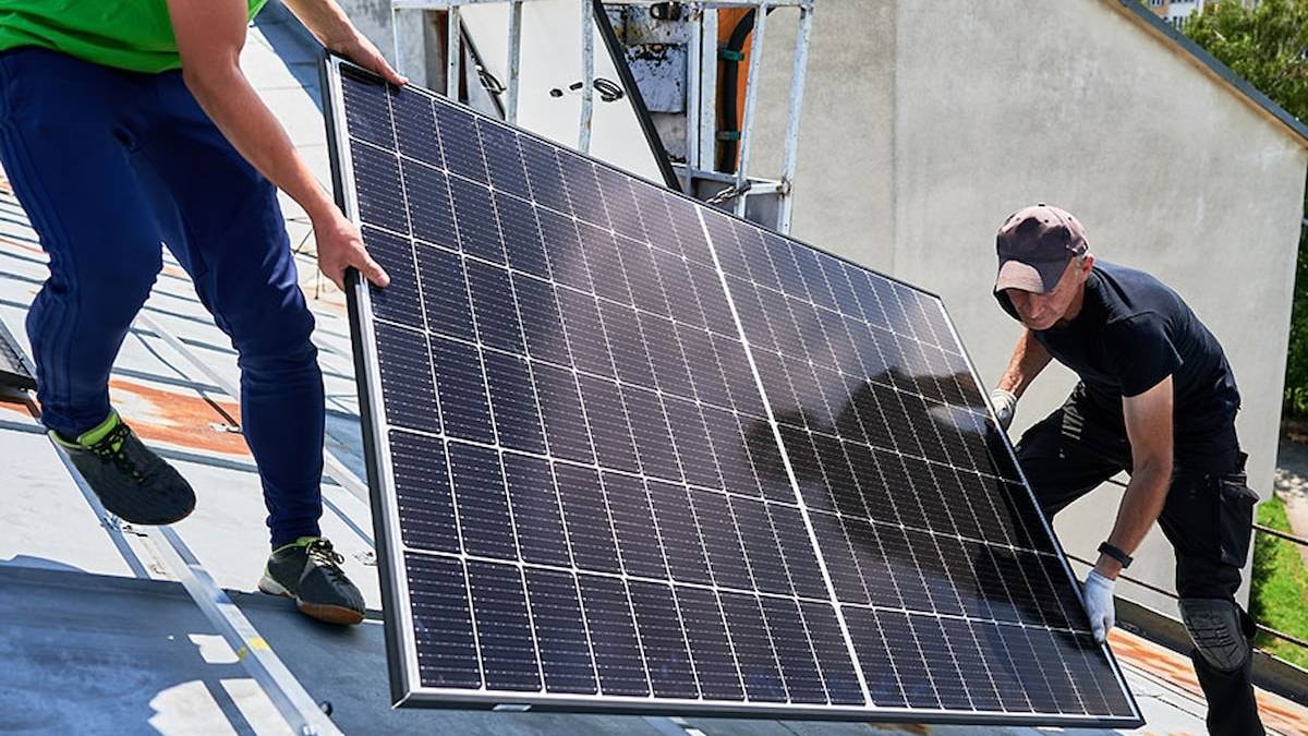 Duyan güneş panellerini tek tek sökecek: 24 saat kesintisiz olacak
