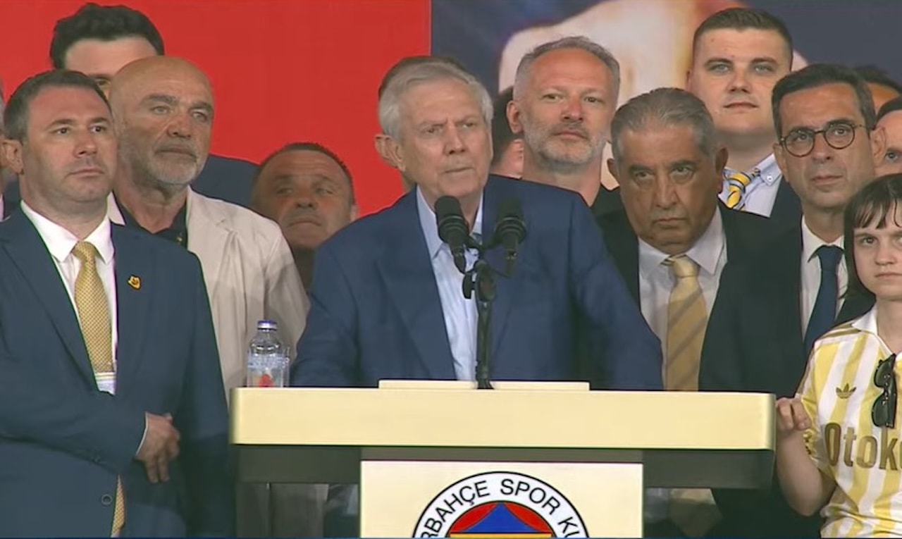 Aziz Yıldırım ilk vaadini verdi! Transfer için 15 gün sözü