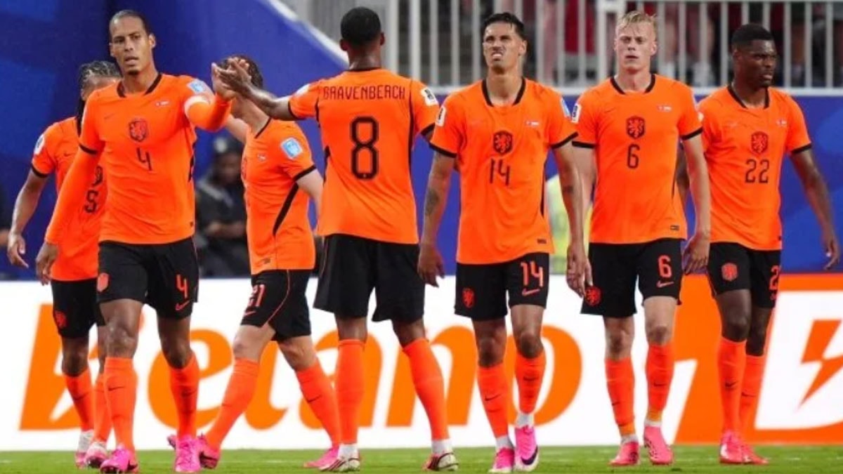 Grubu lider bitiren Hollanda'ya son 32'de zorlu rakip