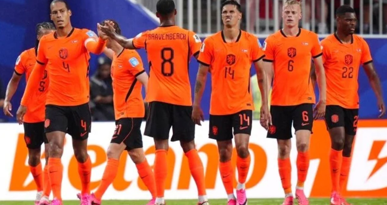 Grubu lider bitiren Hollanda'ya son 32'de zorlu rakip