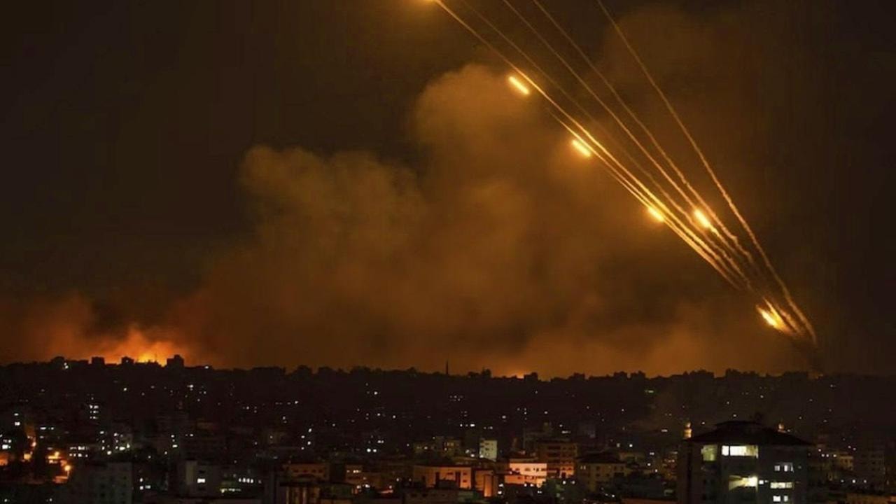 Trump, Netanyahu'yu arayıp ''Saldırmayın'' demişti... Netenyahu füzeleri ateşledi...