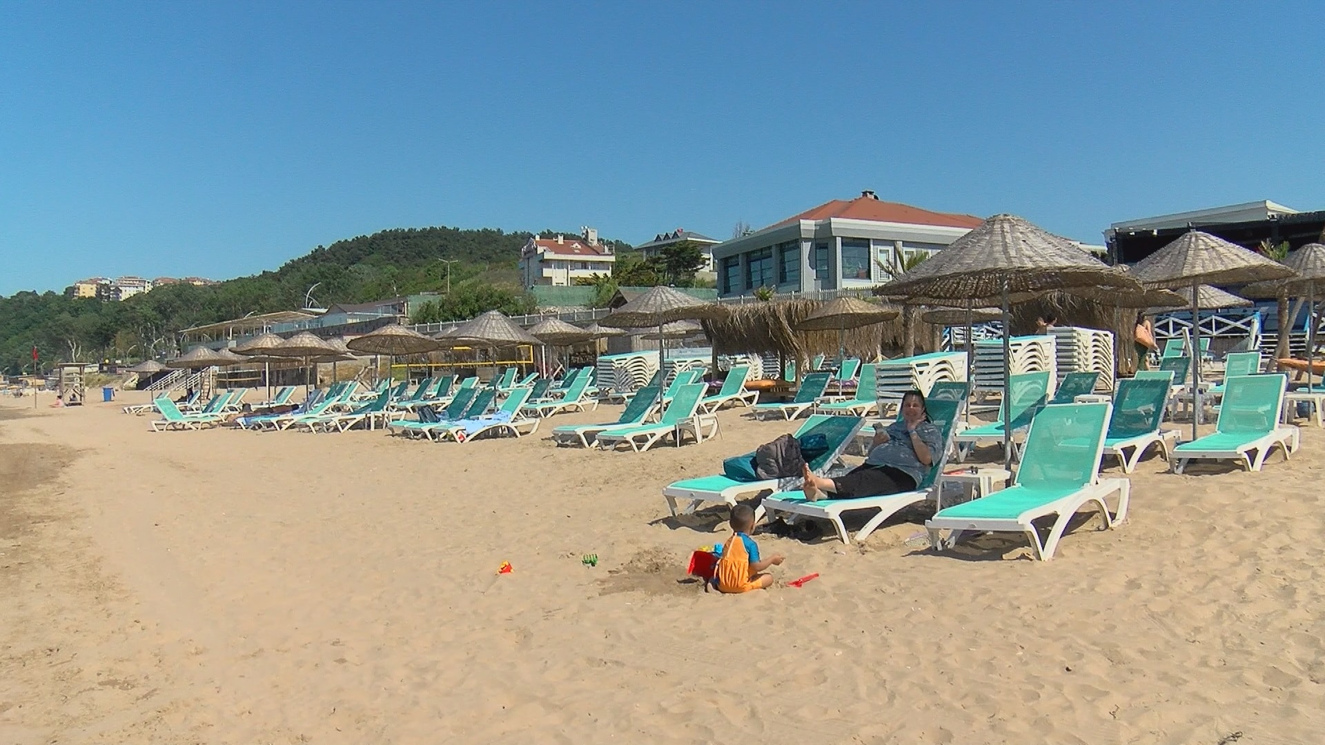 İstanbul'da plajlar sezona hazır: Giriş ücreti 2 bin lira olan var
