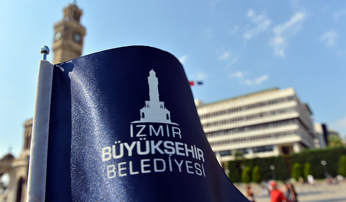 Cemil Tugay'ın ardından İzmir'de CHP'den peş peşe istifalar