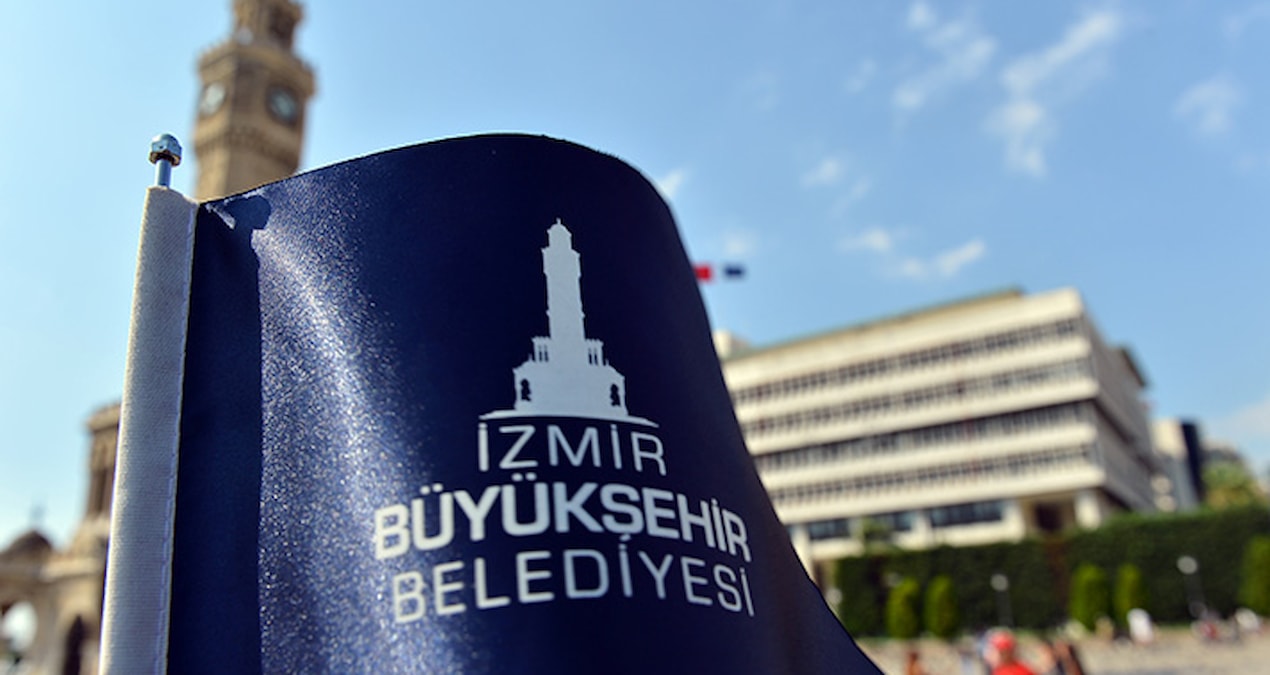 İzmir'de peş peşe istifalar; Cemil Tugay'ın ardından CHP'de yeni ayrılıklar