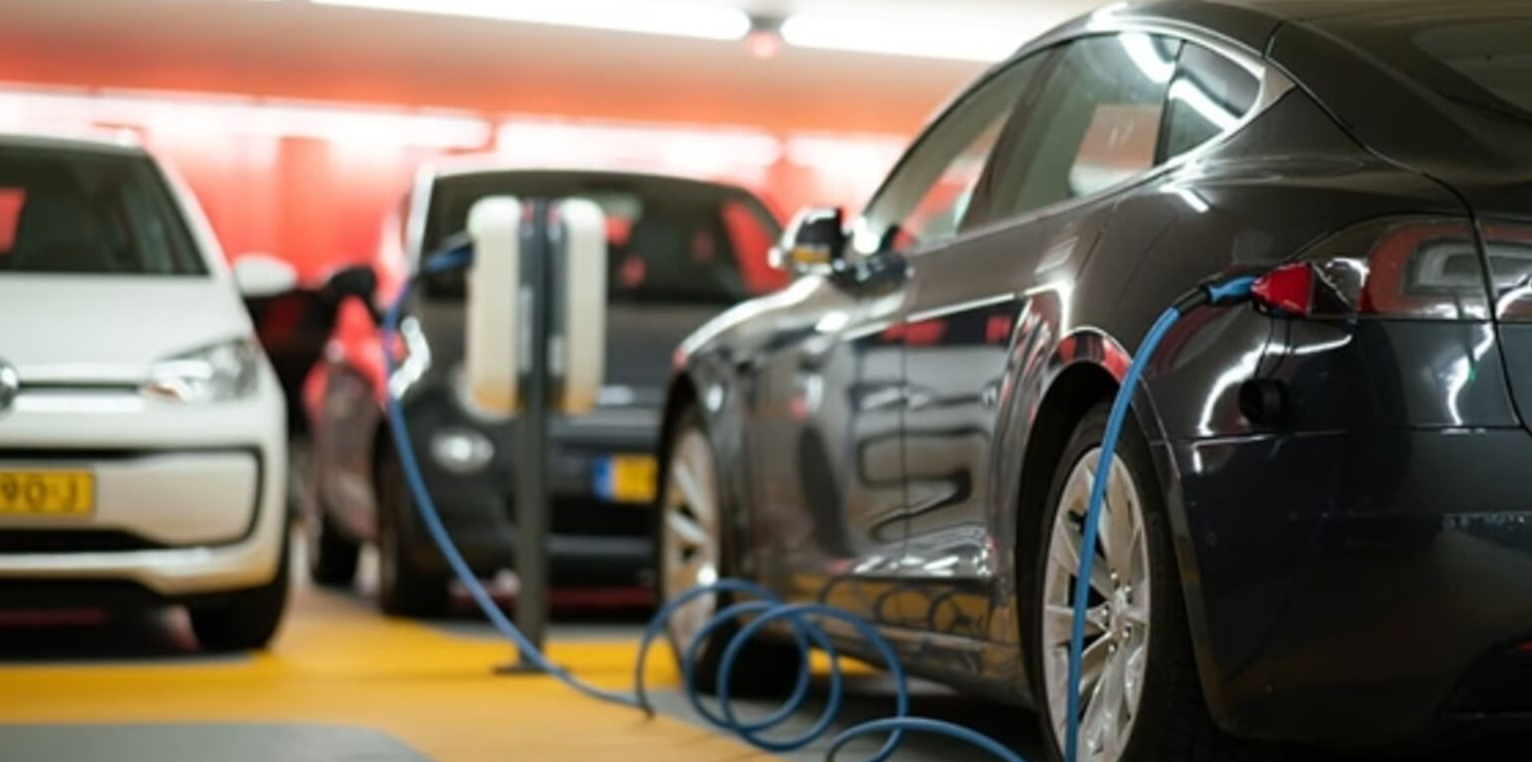 Elektrikli araçlara kapı kollarının ardından bir yasak daha geliyor