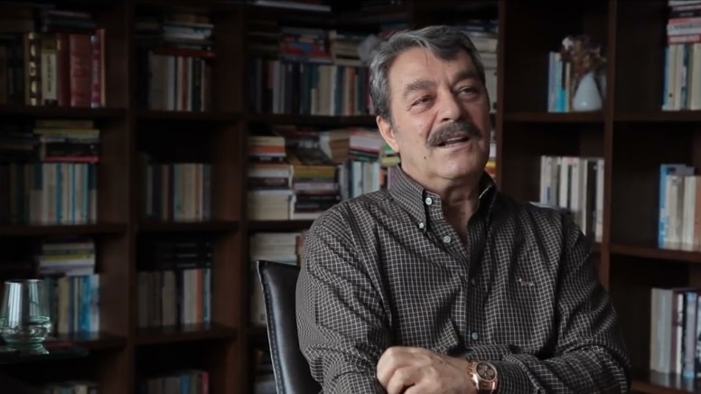Kadir İnanır'ın yıllar önce anlattığı anne anısı yeniden gündem oldu