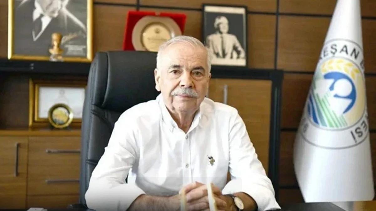 Bir belediye başkanı daha CHP'den istifa etti