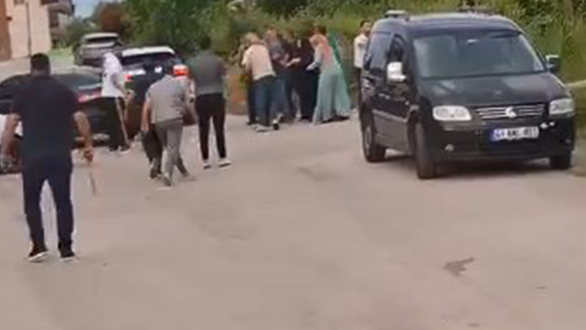 Kocaeli’de iki aile arasında silah, sopa ve taşlı kavga: 10 yaralı