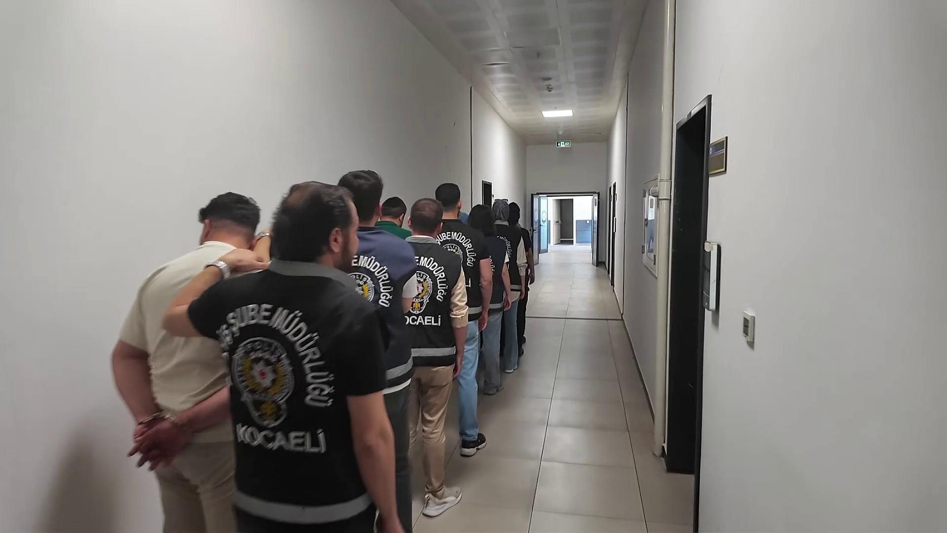 4 ilde fuhuş operasyonu: 14 tutuklama