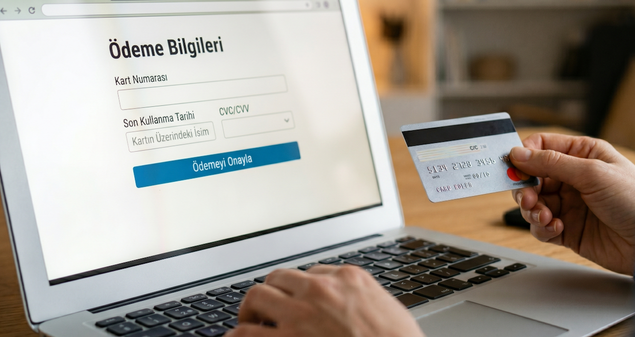 Kredi kartıyla internet alışverişi yapanlar için tehlike çanları çalıyor