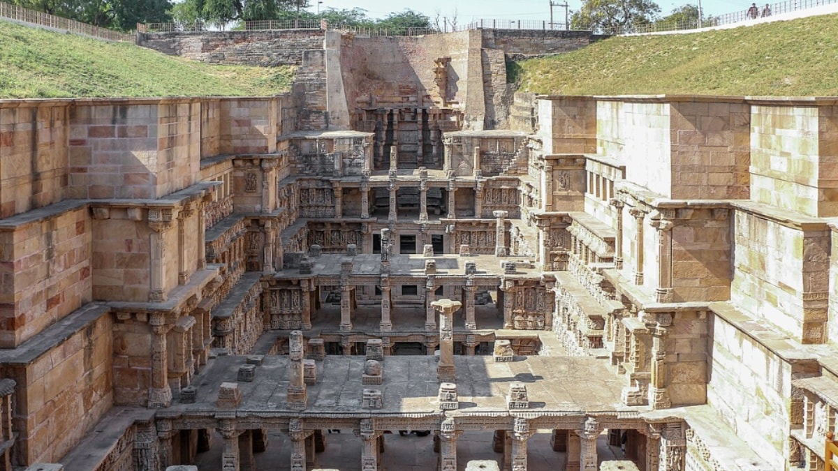 900 yıllık bu kuyuya inenler tam 7 kat aşağı ulaşıyor