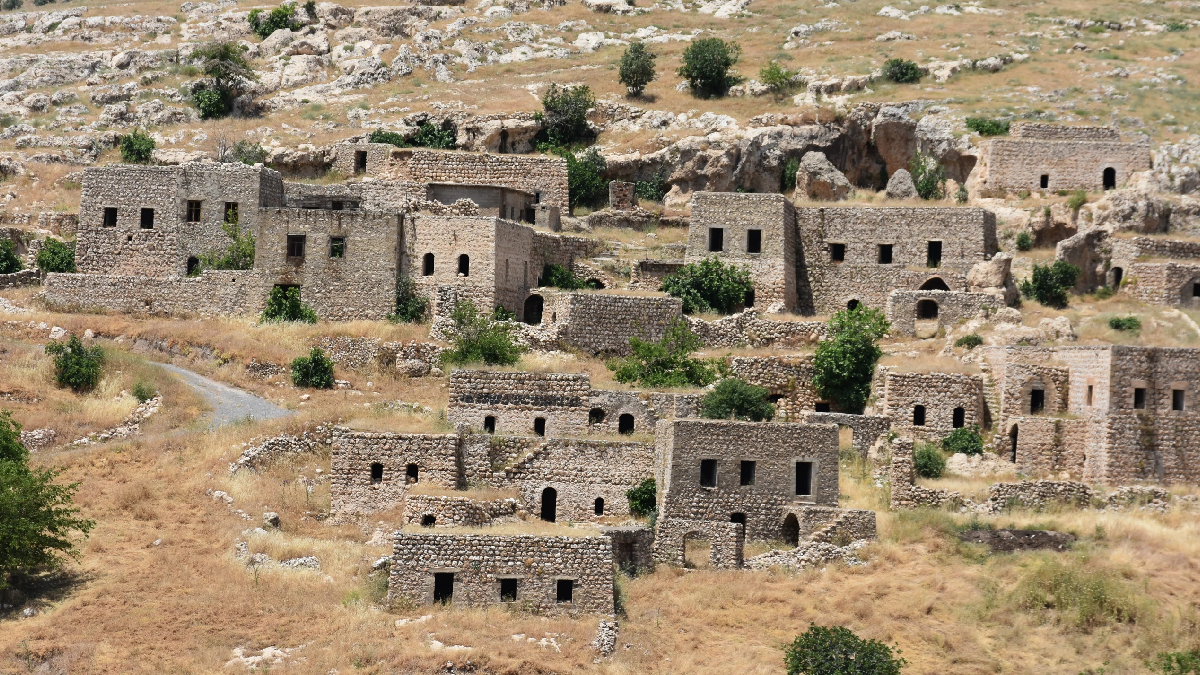 Türkiye'nin hayalet köyüne Avrupa'dan geri dönüşler başladı