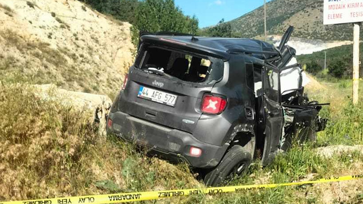 43 yaşındaki öğretmen trafik kazasında hayatını kaybetti