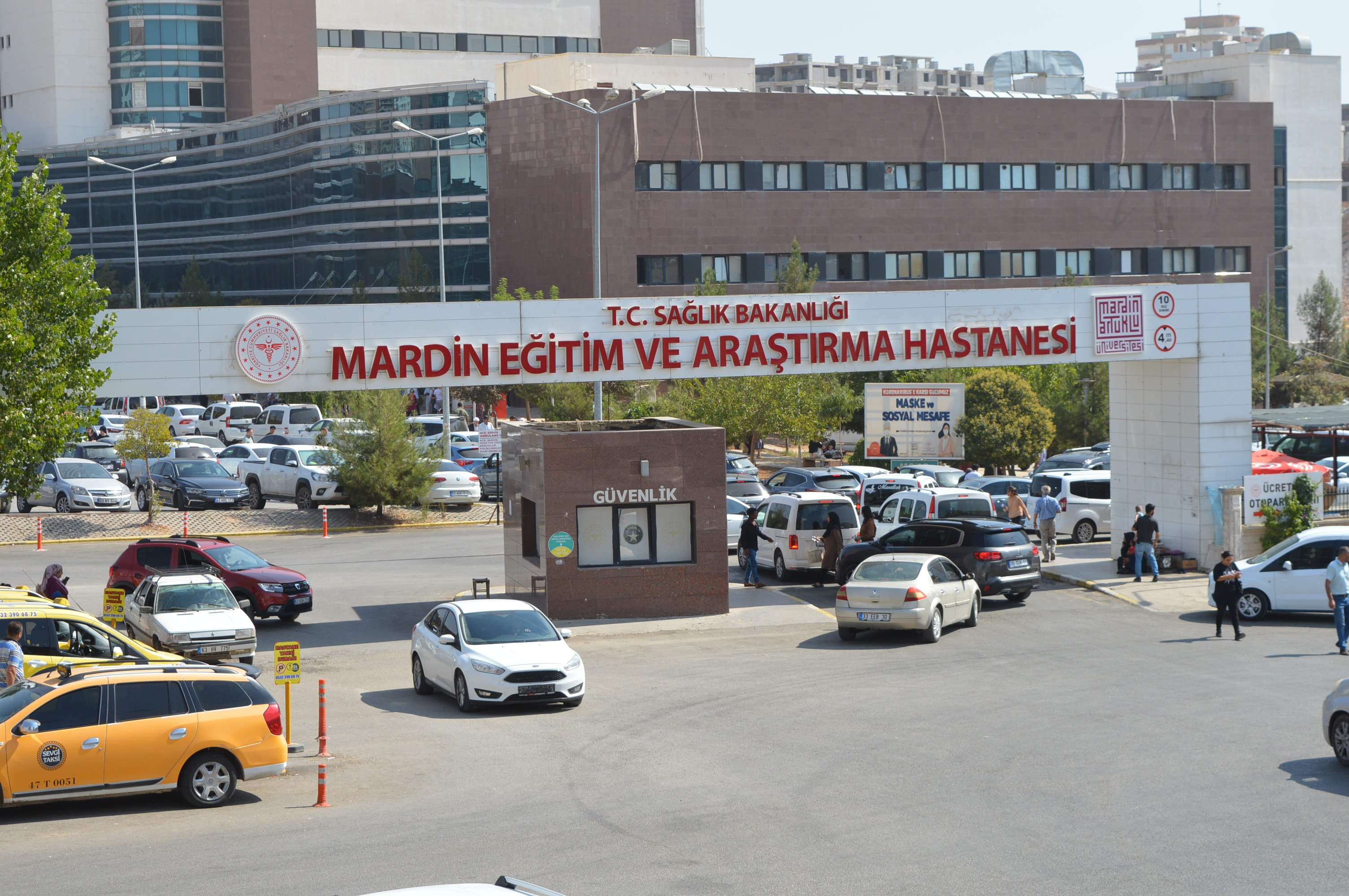 Mardin'de inşaatın 12'nci katından düşen işçi öldü