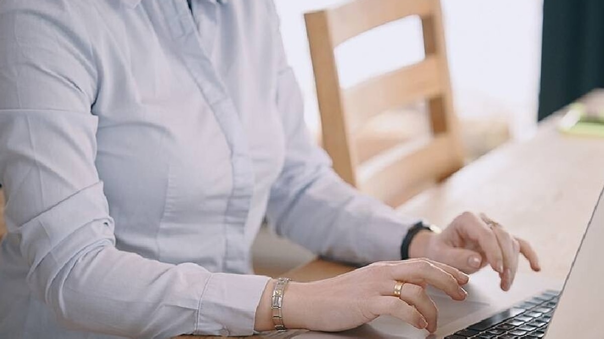 Memurlar iki gün evden çalışacak: Bir ülke daha sistemini değiştirdi
