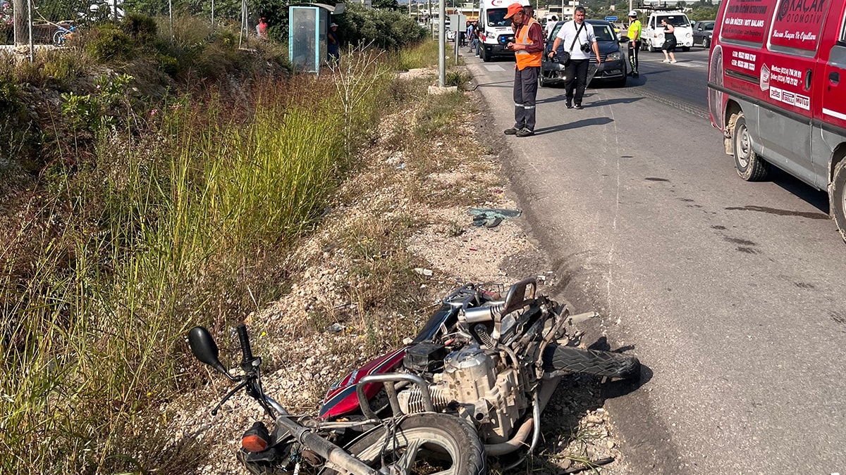 Otomobilin arkadan çarptığı motosikletteki Feyza Nur öldü, babası ağır yaralandı