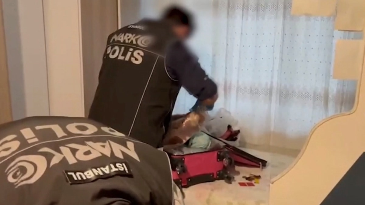 Esenyurt'ta operasyonda 11 kilo uyuşturucu ele geçirildi