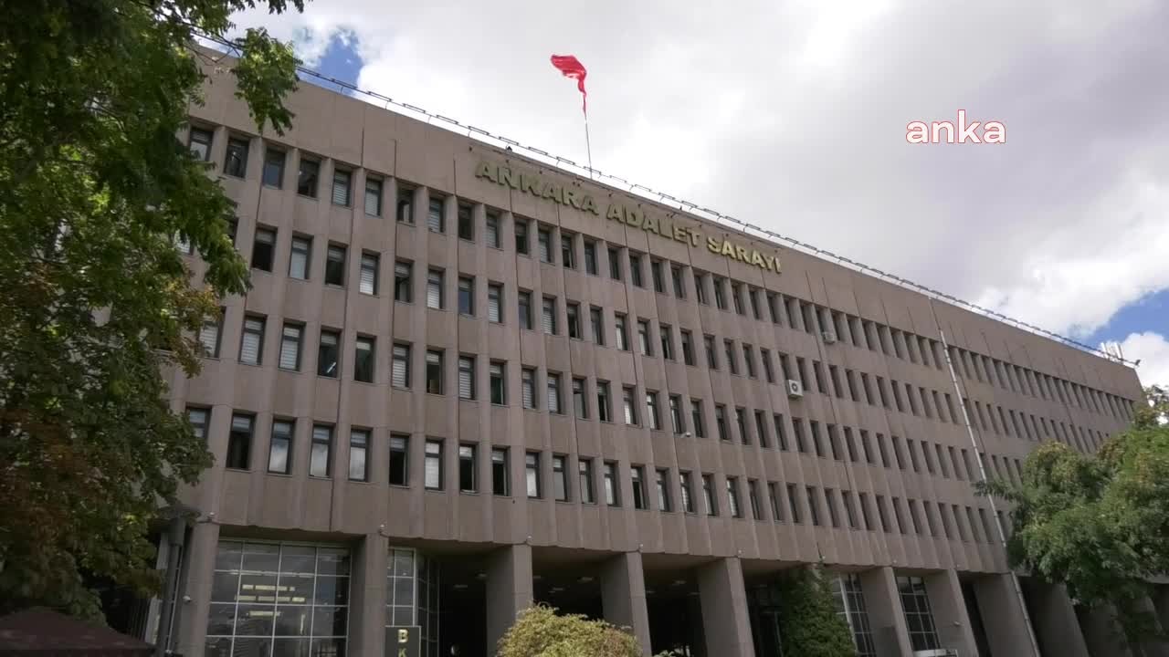 NATO zirvesine günlere kala evlere şafak baskını