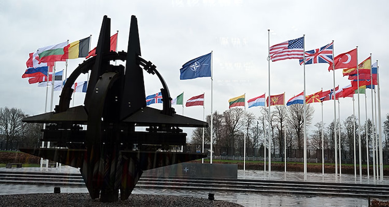 Gazetecilere NATO ambargosunu Saray istemiş