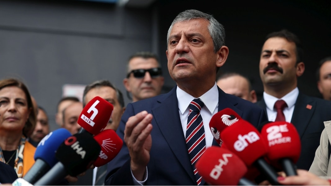 Özgür Özel: Türkiye’nin demokrasi krizi güvenlik krizine evriliyor