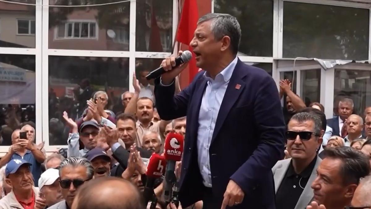 Özgür Özel’den dikkat çeken ‘bank’ çıkışı: Alkış tufanı koptu