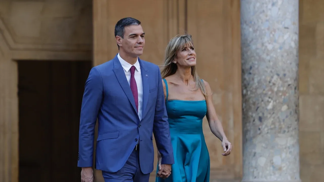 Pasaportuna el konulmuştu! First Lady Ankara için harekete geçti
