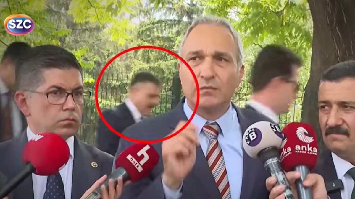 Bakan Çiftçi'nin zor anları: Olay yerinden kaçtı kameralar yakaladı