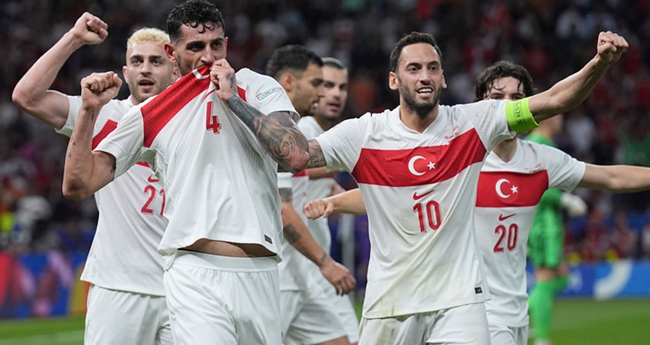 Milli futbolcu Samet Akaydin boşa çıktı: Kulüpten resmi açıklama geldi