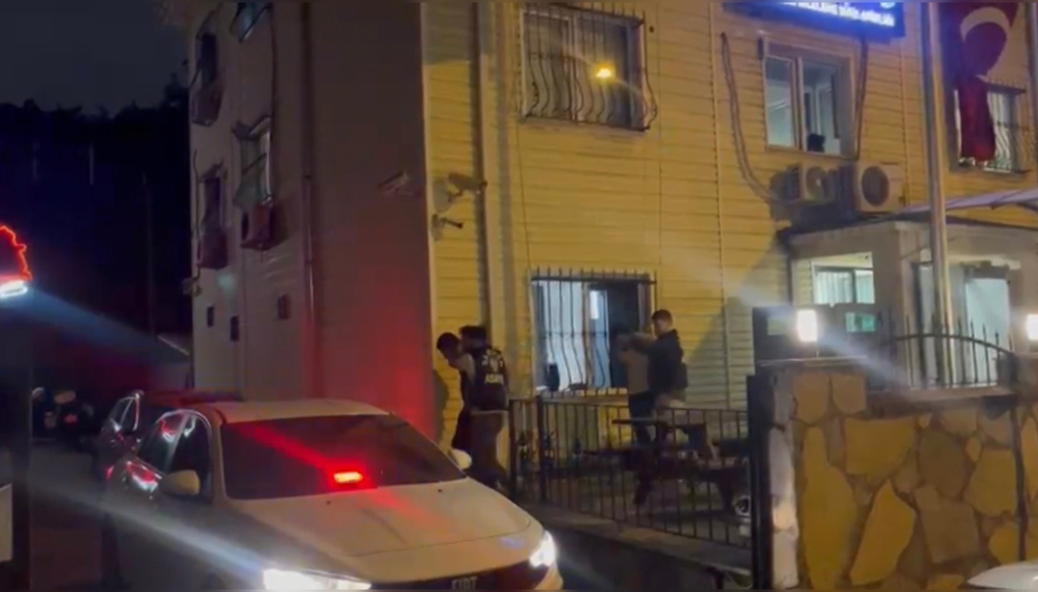 ABD'den gelen telefon polisleri Sarıyer'e götürdü! Rehine krizi böyle çözüldü