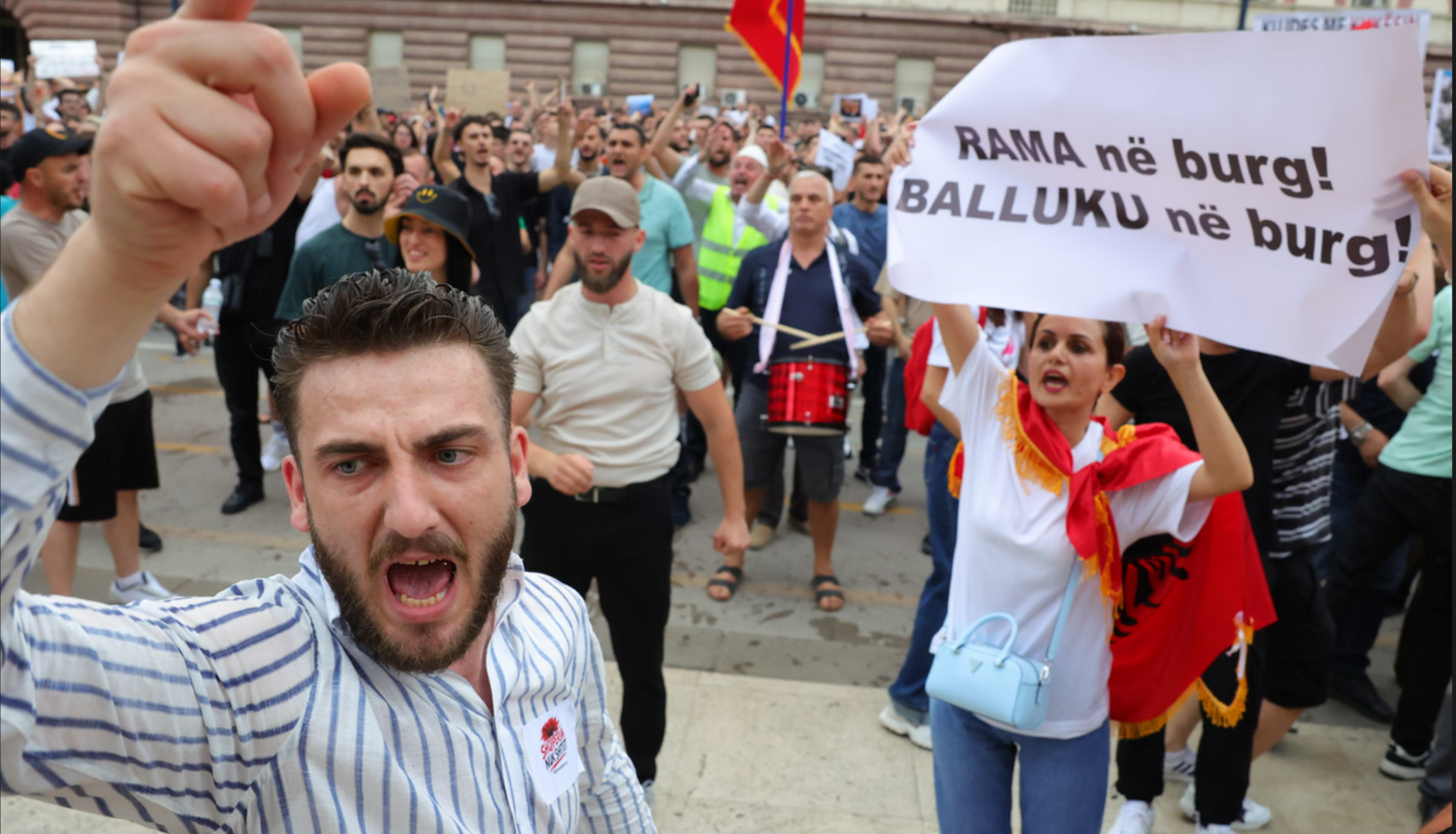Trump'ın damadının dikeceği yasa dışı gökdelen Avrupa ülkesini sokağa döktü