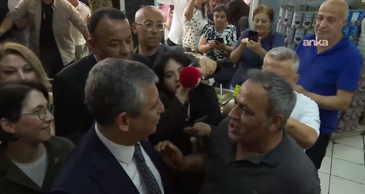 Ulus Hali'nde Özgür Özel izdihamı