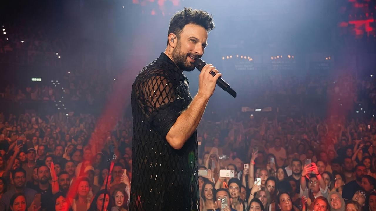 Tarkan için 300 bin kişi sıraya girdi: Ücretsiz biletler kapış kapış gitti