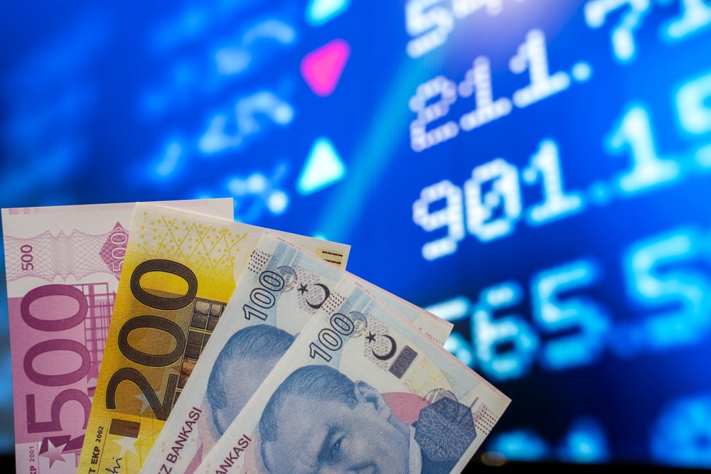 Rekorlar hız kesmiyor: Dolar/TL 46 liraya dayandı!