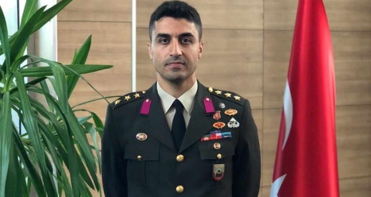 'Kılıçlı yemin' sonrası ihraç edilen Halit Türkoğlu için göreve iade kararı