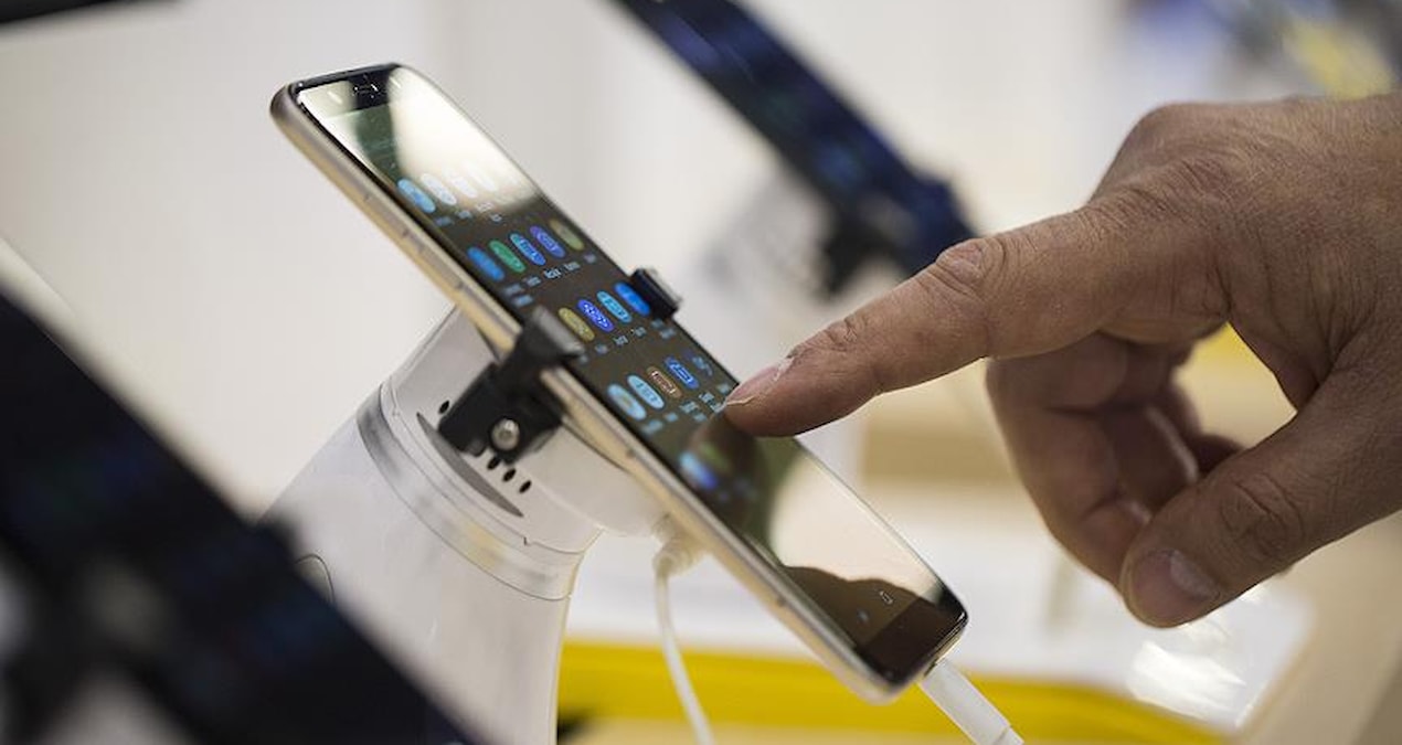 Yapay zeka cepleri vuracak: Telefonlara zam geliyor