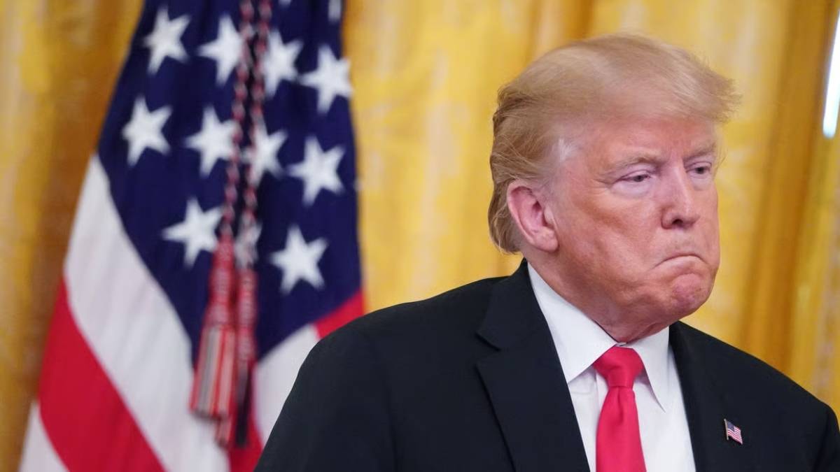 Yeni savaşların önüne geçecek tasarı Senato'dan geçince Trump sosyal medyada öfke kustu