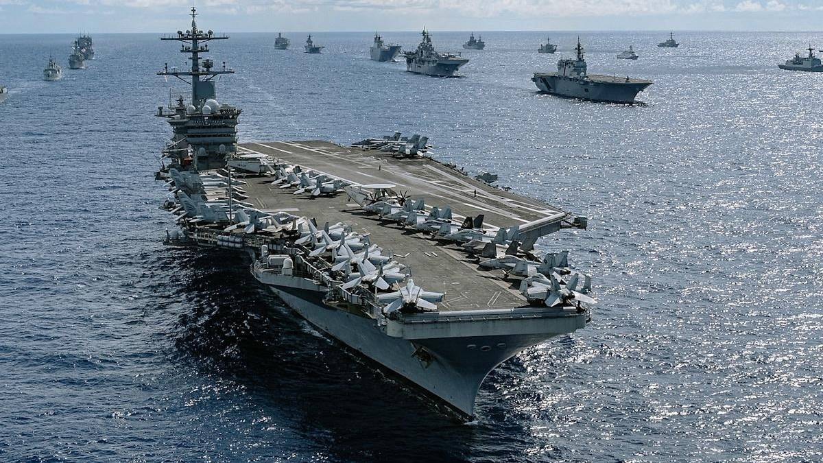 Asfalt veya beton değil: Uçak gemisi güverteleri bakın neyden yapılıyor