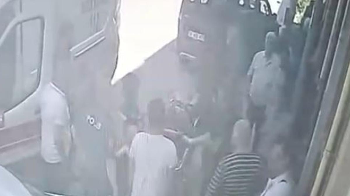 Kastamonu’da oto tamirhanesinde korkutan kazada usta otomobilin altında kaldı