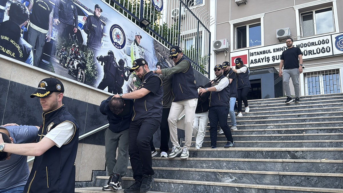 Üniversite kampüsünde akılalmaz vurgun! Milyonlarca lirayı tek hamlede hesaplarına aktardılar