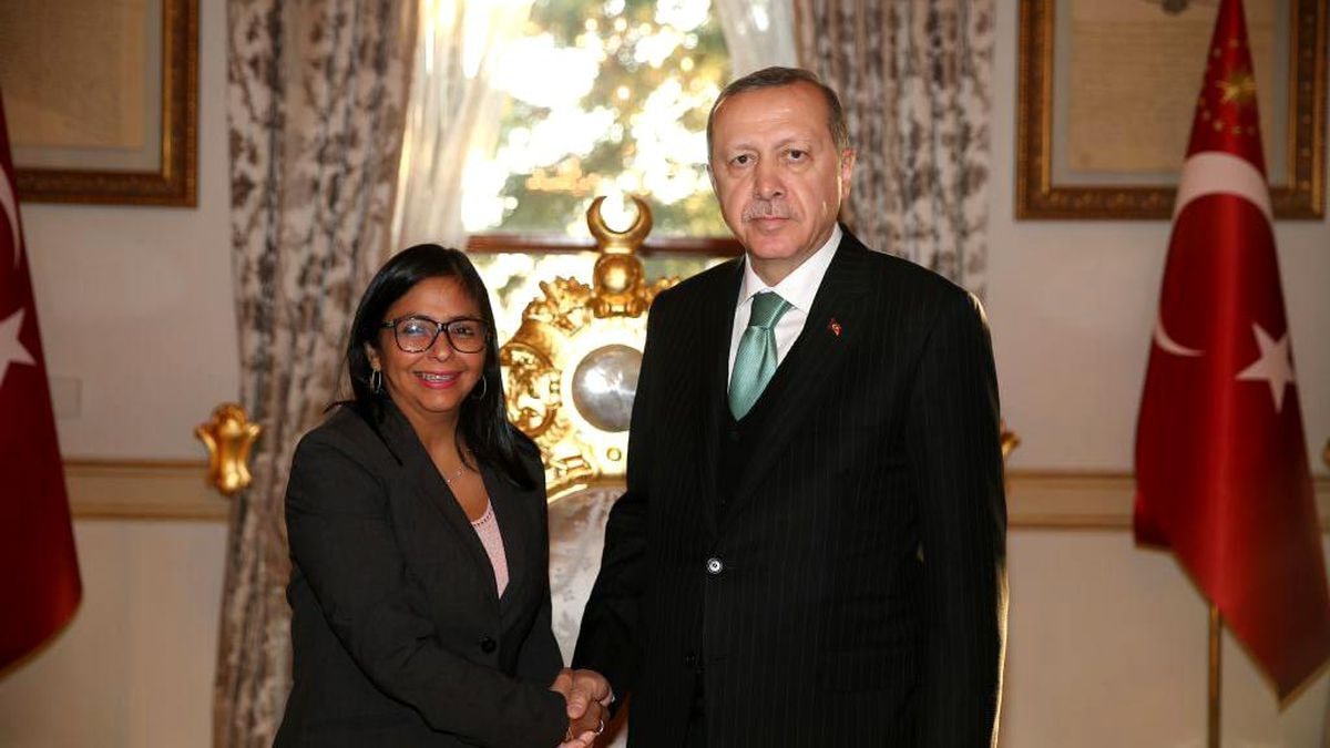 Venezuela'nın geçici başkanı Türkiye'ye geliyor