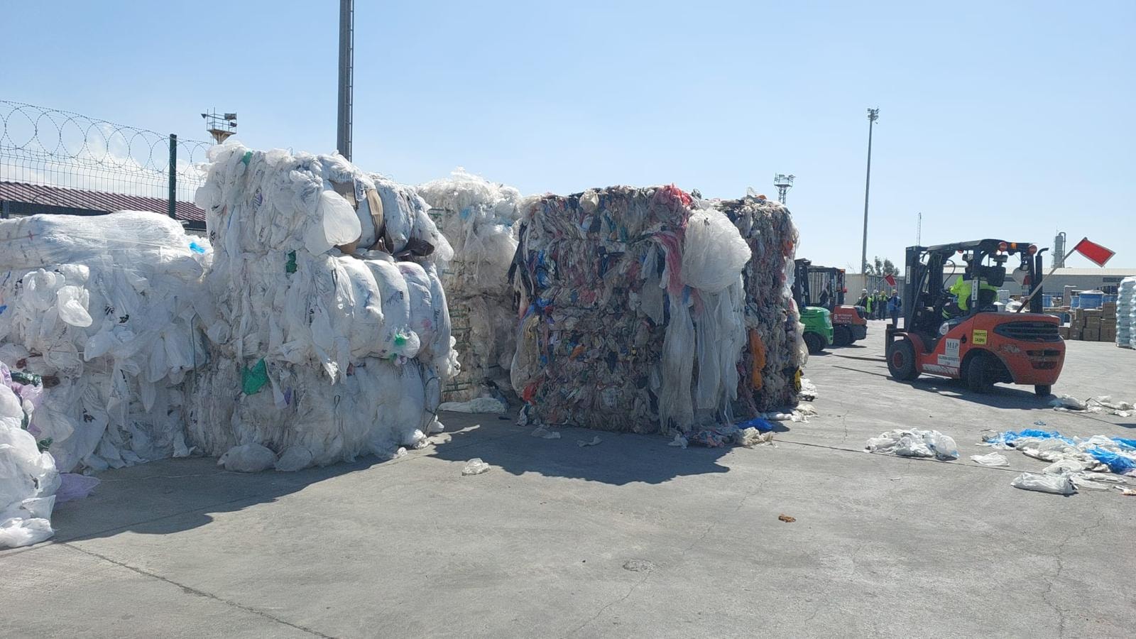Avrupa'nın çöp rotası yine Mersin: Liman alarm veriyor
