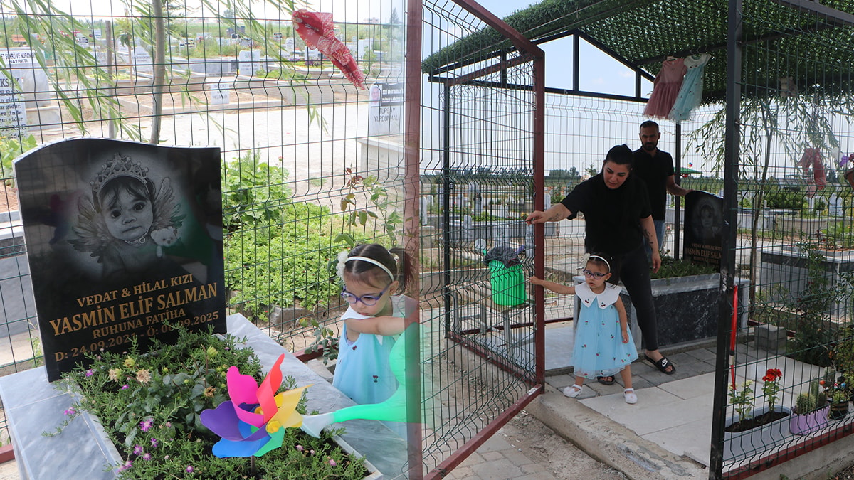 4 yaşında vefat eden Yasmin’in mezarına dadandılar: Aile çareyi çit çekmekte buldu