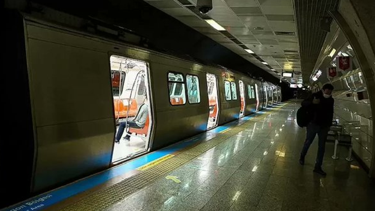 Sabah evden çıkanlar istasyonda öğrendi: Binlerce yolcu hazırlıksız yakalandı