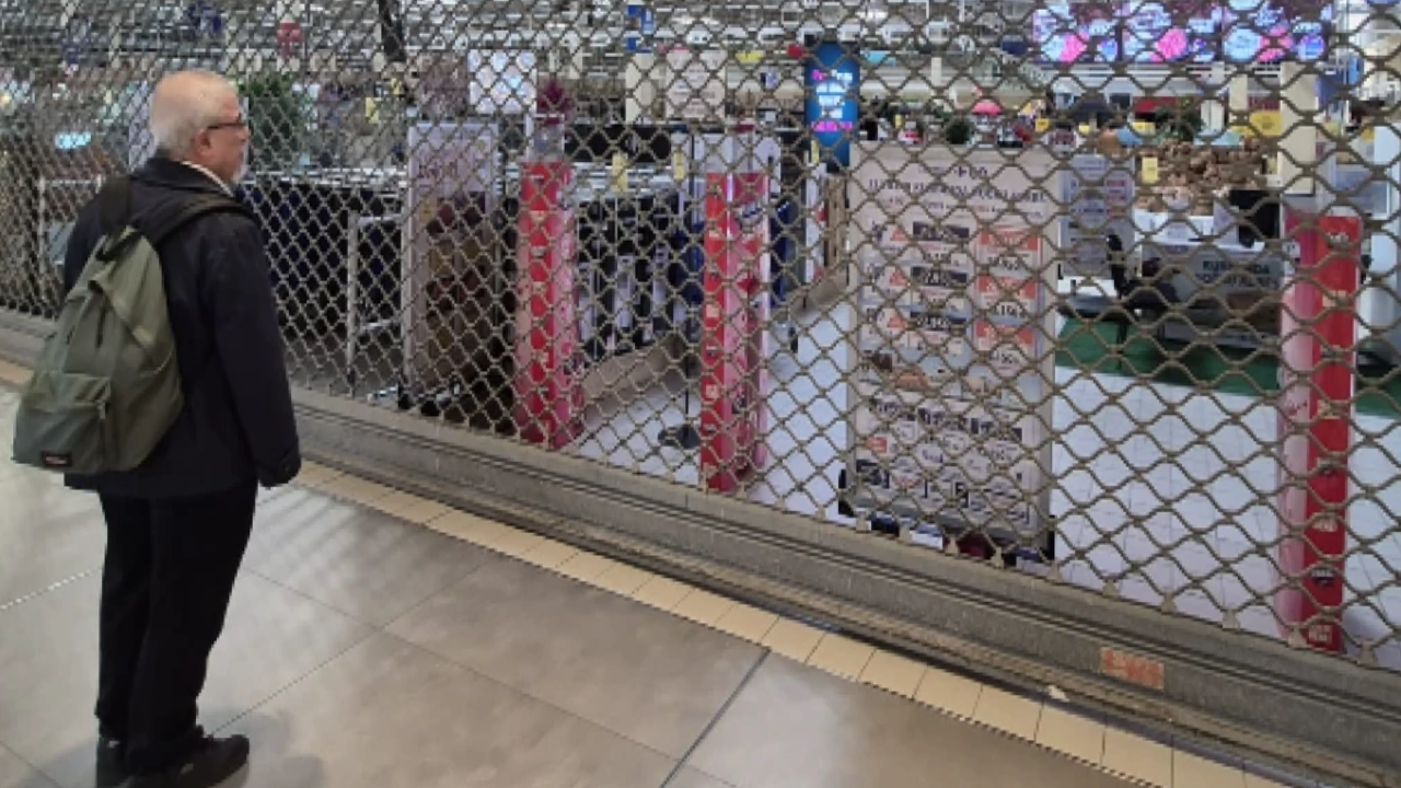 Türkiye'nin ilk hipermarketi sessiz sedasız kapatıldı