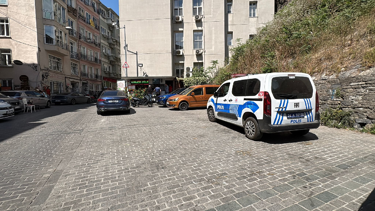 Arkasından yaklaşıp otopark çalışanını vurdu